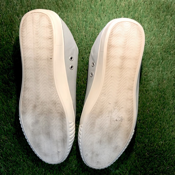 KARL LAGERFELD | Grey Canvas Lace Sneaker | Worn Once | Size 10.5 or 43.5 (Men) - Picture 2 of 5